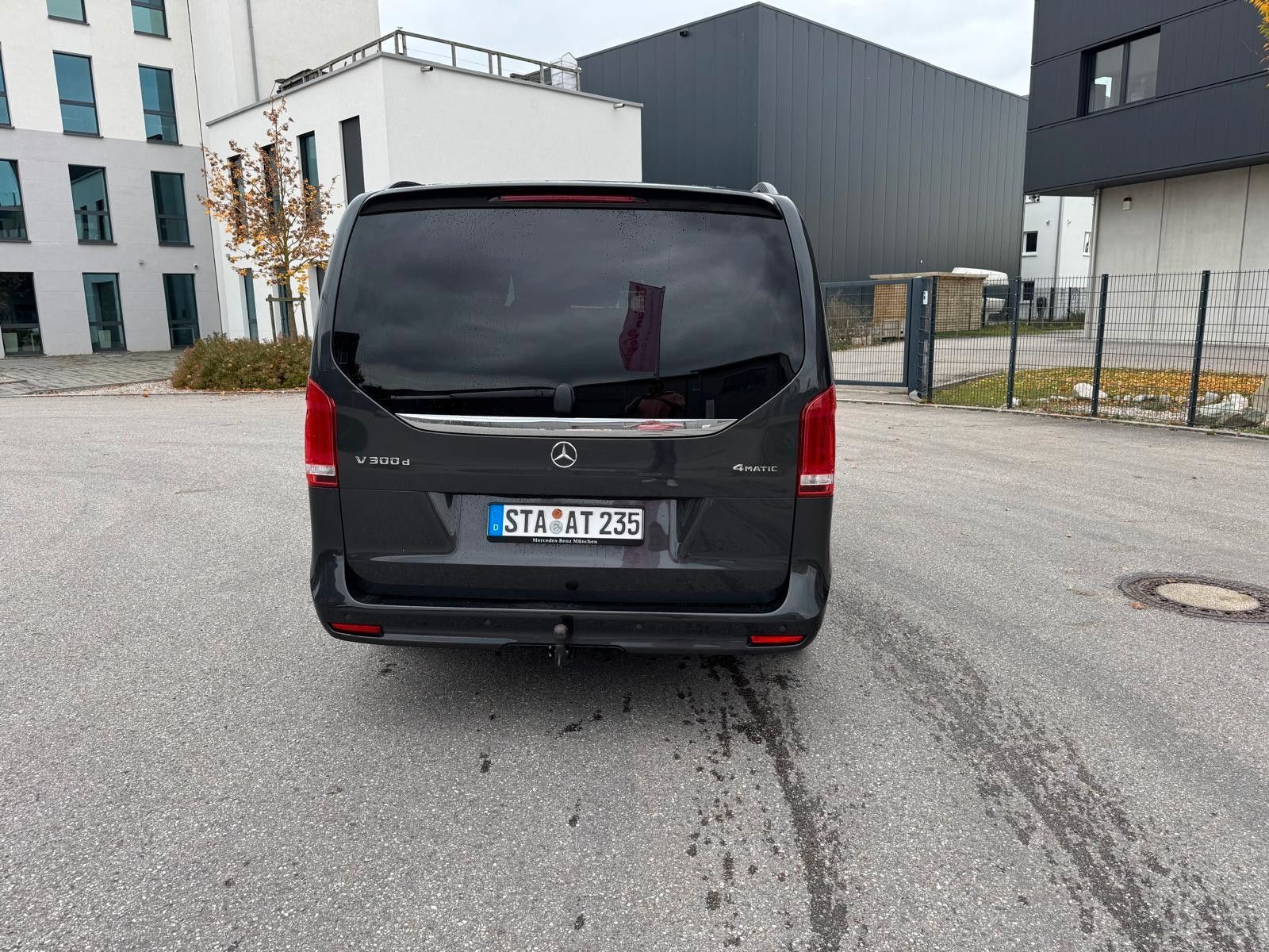 Mercedes-Benz V 300 4 Matic AMG Paket - Samsaru's Car Outlet