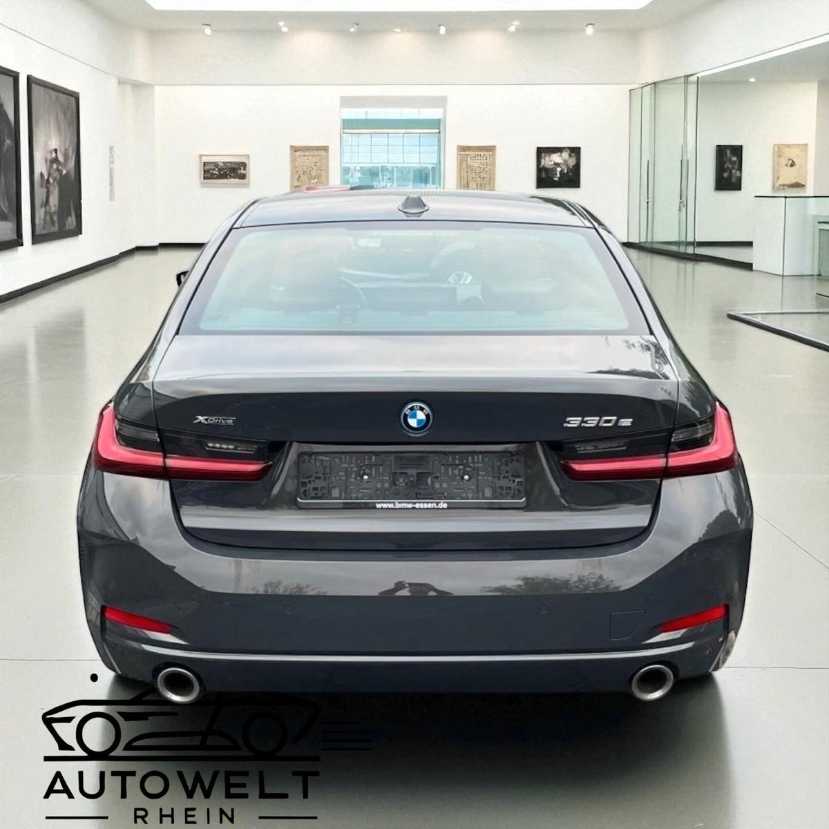 BMW 330e *xDrive*Schiebedach