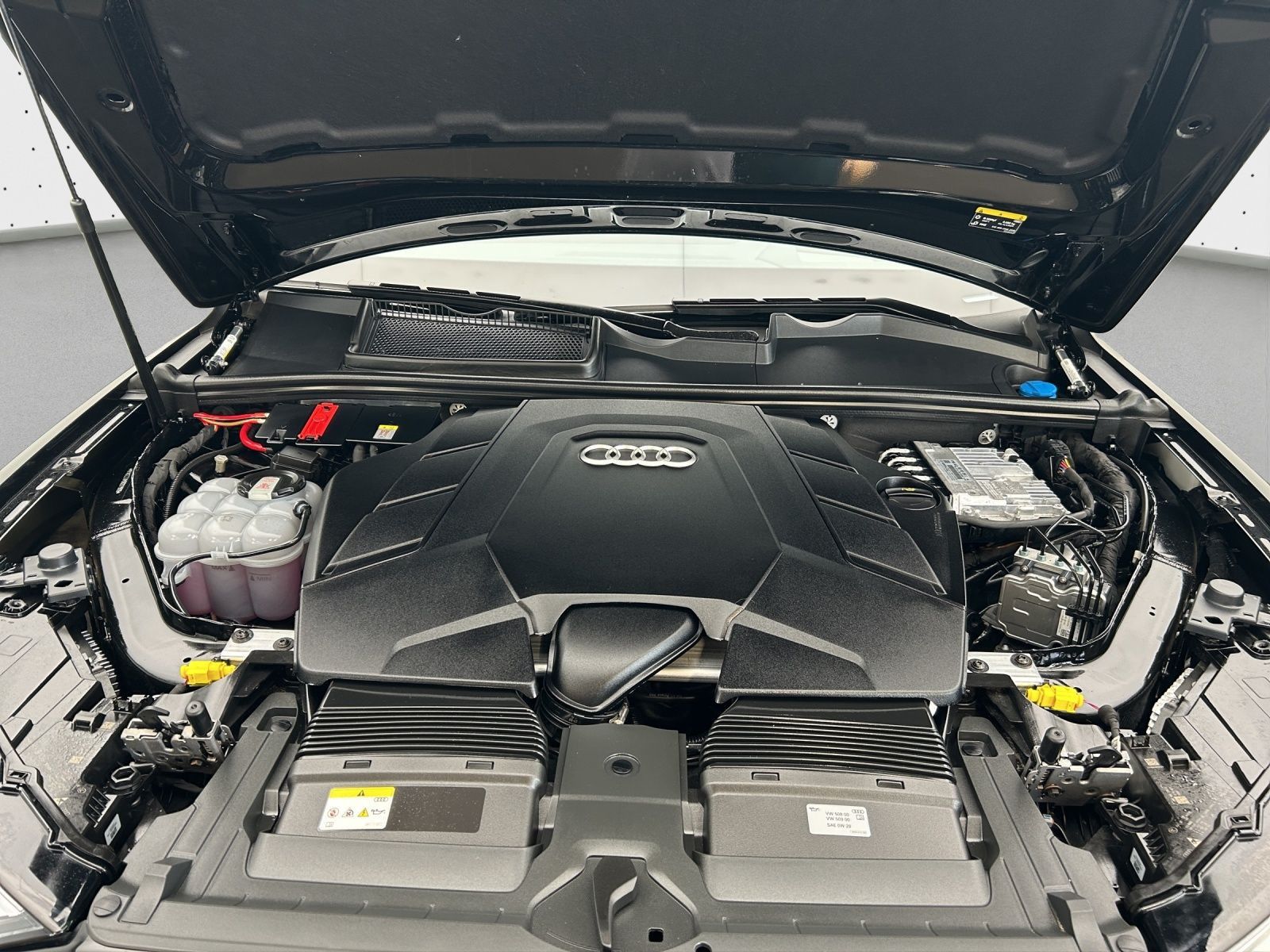 Audi Q7 55 TFSI qu S line tip*Air*7-Sitzer*HUD*Pano*M