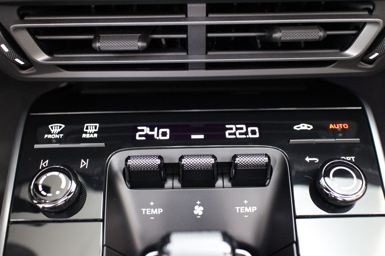 Porsche 911 992 Turbo S Cabriolet Keramik Lift PSAM PDLS