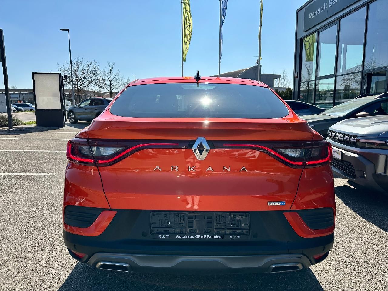 Renault Arkana RS Line E-Tech 145 - Samsaru's Car Outlet