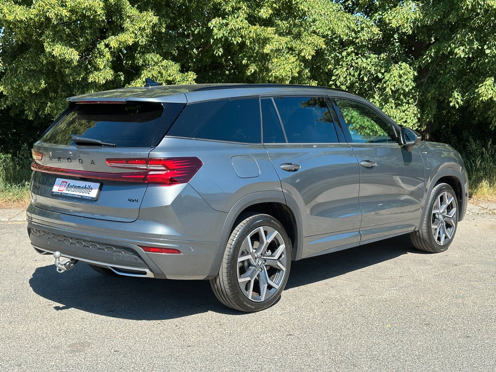 Skoda 2.0TDi 4x4 Sportline 7-Sitze CANTON DCC+ eHK AHK