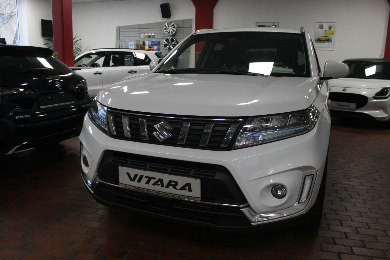 Suzuki Vitara 1.4 Boosterjet Comfort Hybrid - Samsaru's Car Outlet