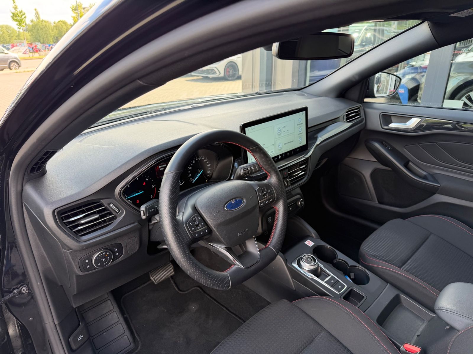 Ford Focus Lim. 1.5TDCI ST-Line*ACC*LED*NAVI*KAMERA