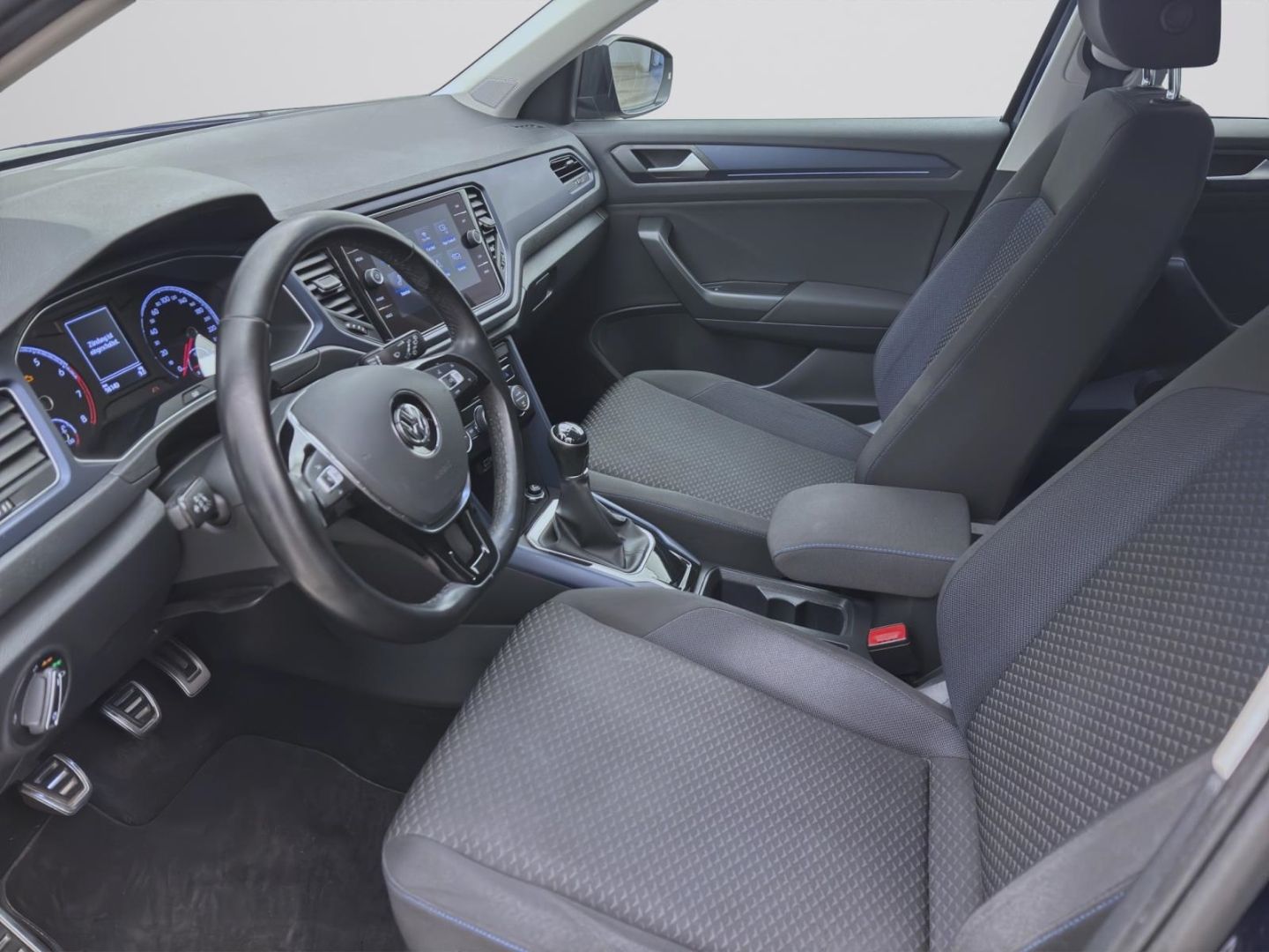 Volkswagen T-Roc 1.0 TSI UNITED - Samsaru's Car Outlet