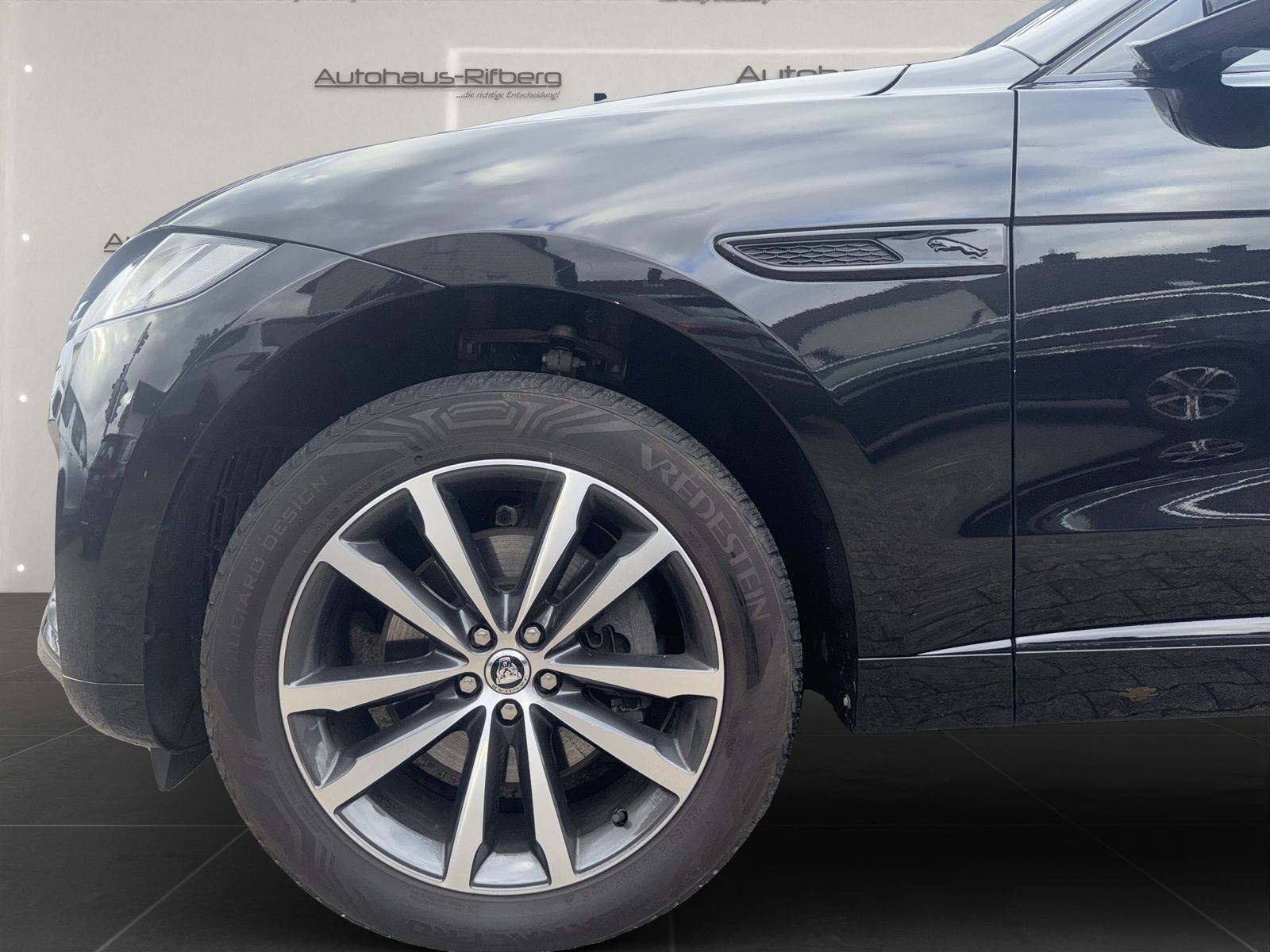 Jaguar F-PACE D200 R-Dynamic SE AWD/AHK/PANO/ACC/MEMORY