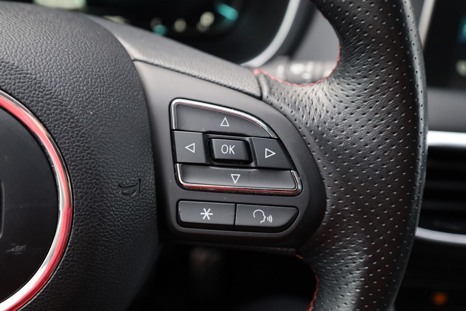 MG HS 1.5 T-GDI Luxury Aut. LED Navi Pano 360°