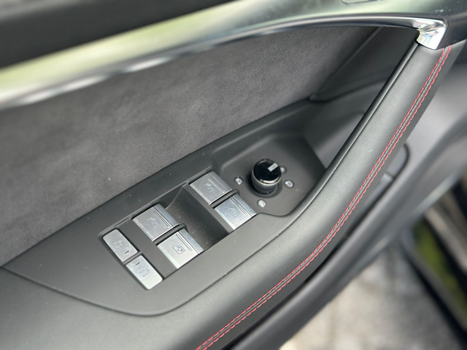 Audi RS6 Avant BLACK PANO HUD LASER NACHTS 280km/h