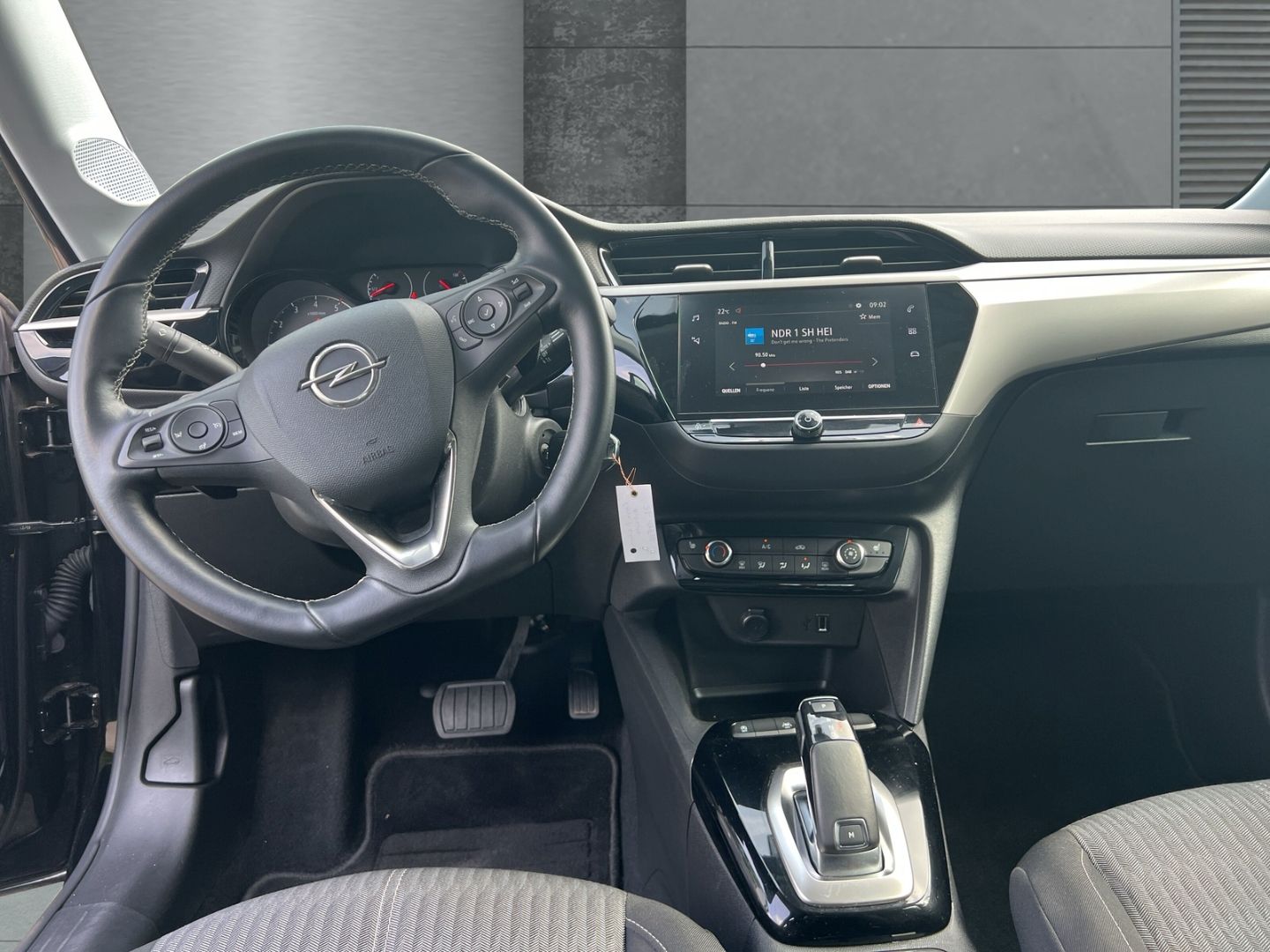 Opel Corsa Edition - Samsaru's Car Outlet
