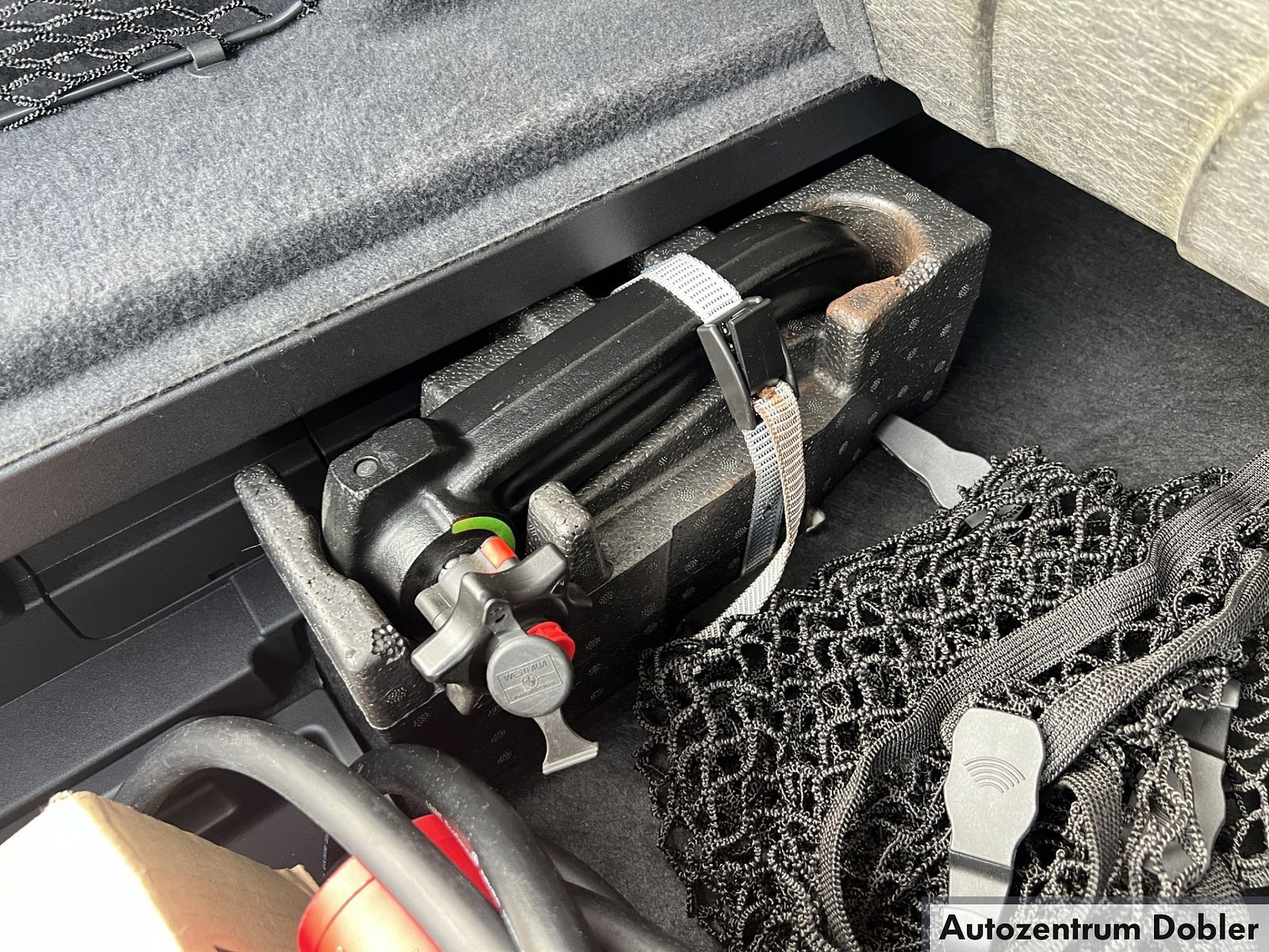 Audi Q8 Sportback e-tron S line 55 AHK Glasdach Navi