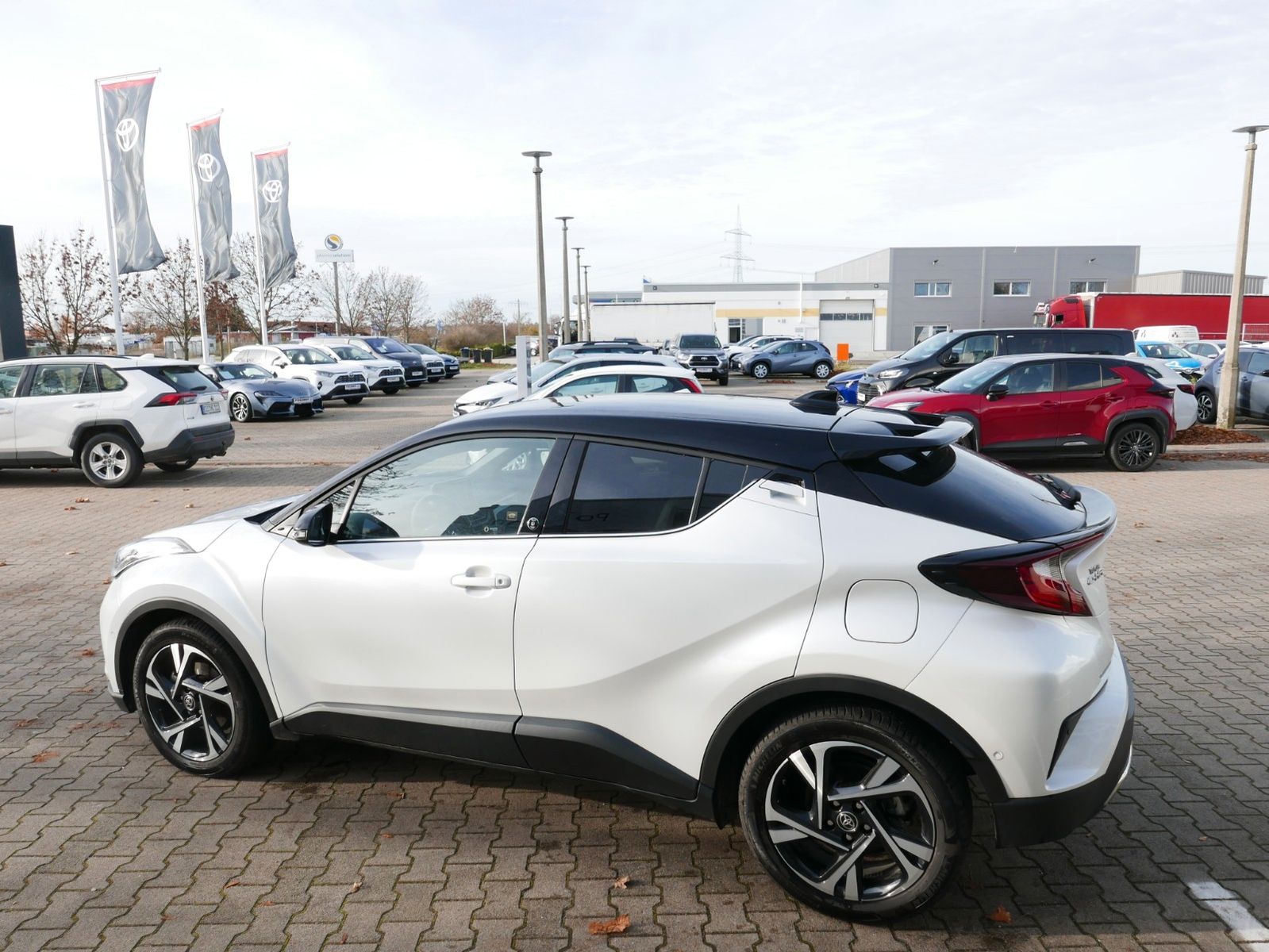 Toyota C-HR 2.0 Hybrid Team D *NAVI*CARPLAY