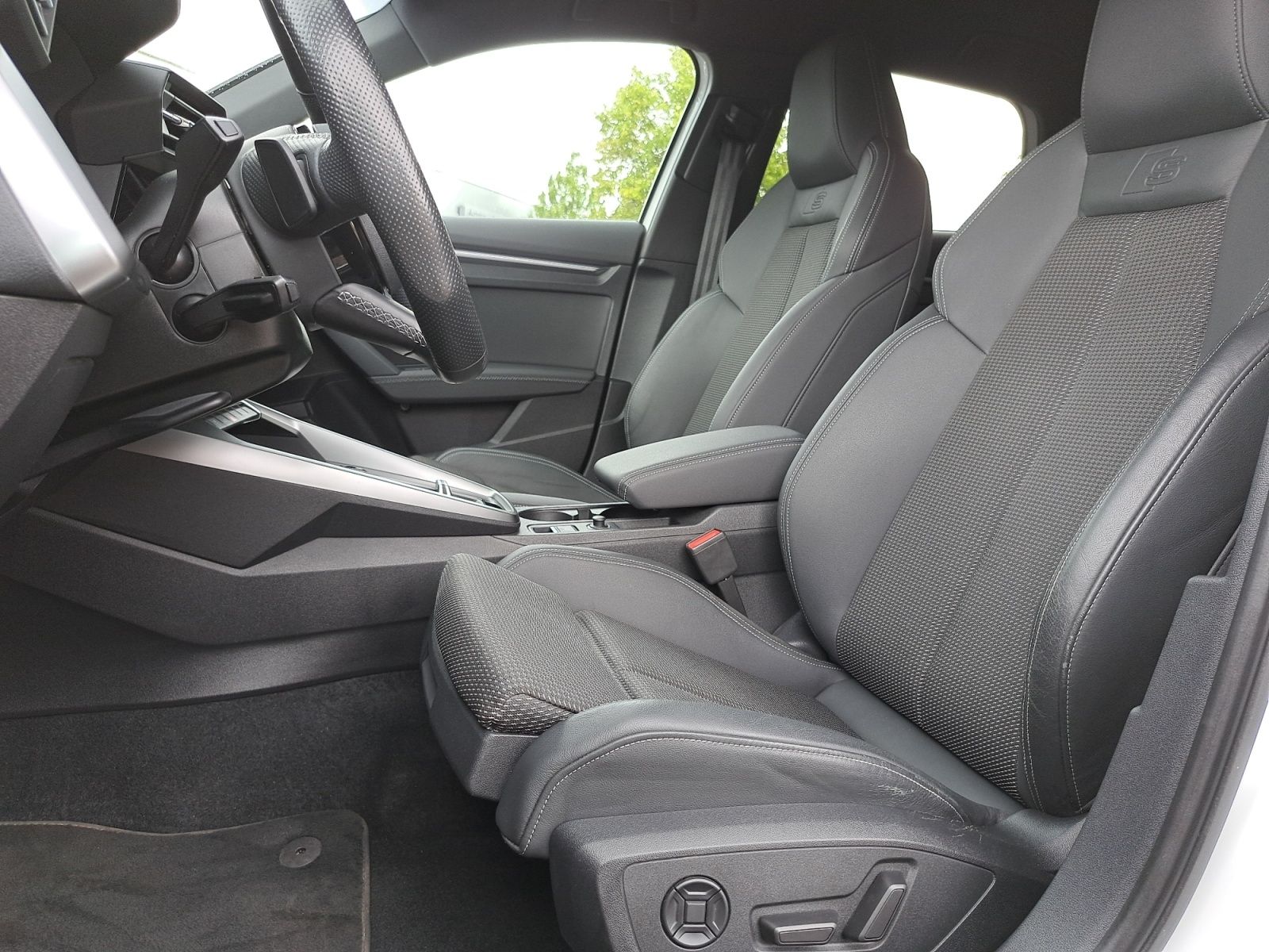 Audi A3 Sportback S line 45 TFSIe S tronic - Samsaru's Car Outlet