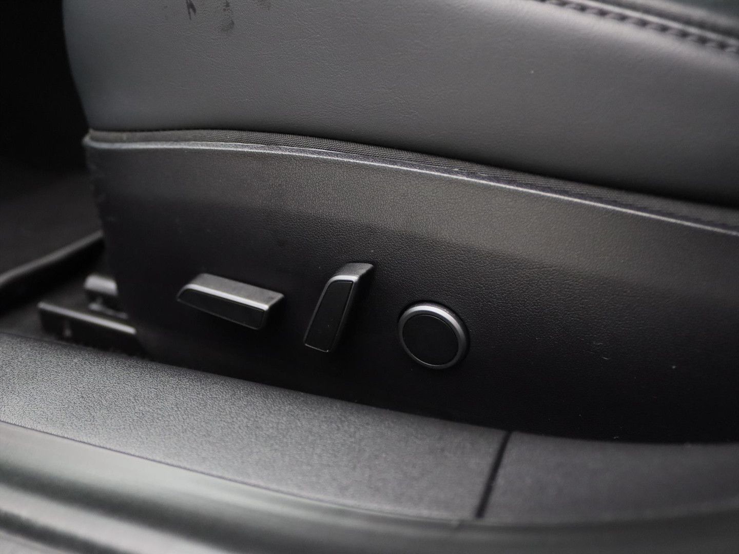 Tesla Model 3 Long-Range AWD 351pk 75 kWh 92% SoH FACE