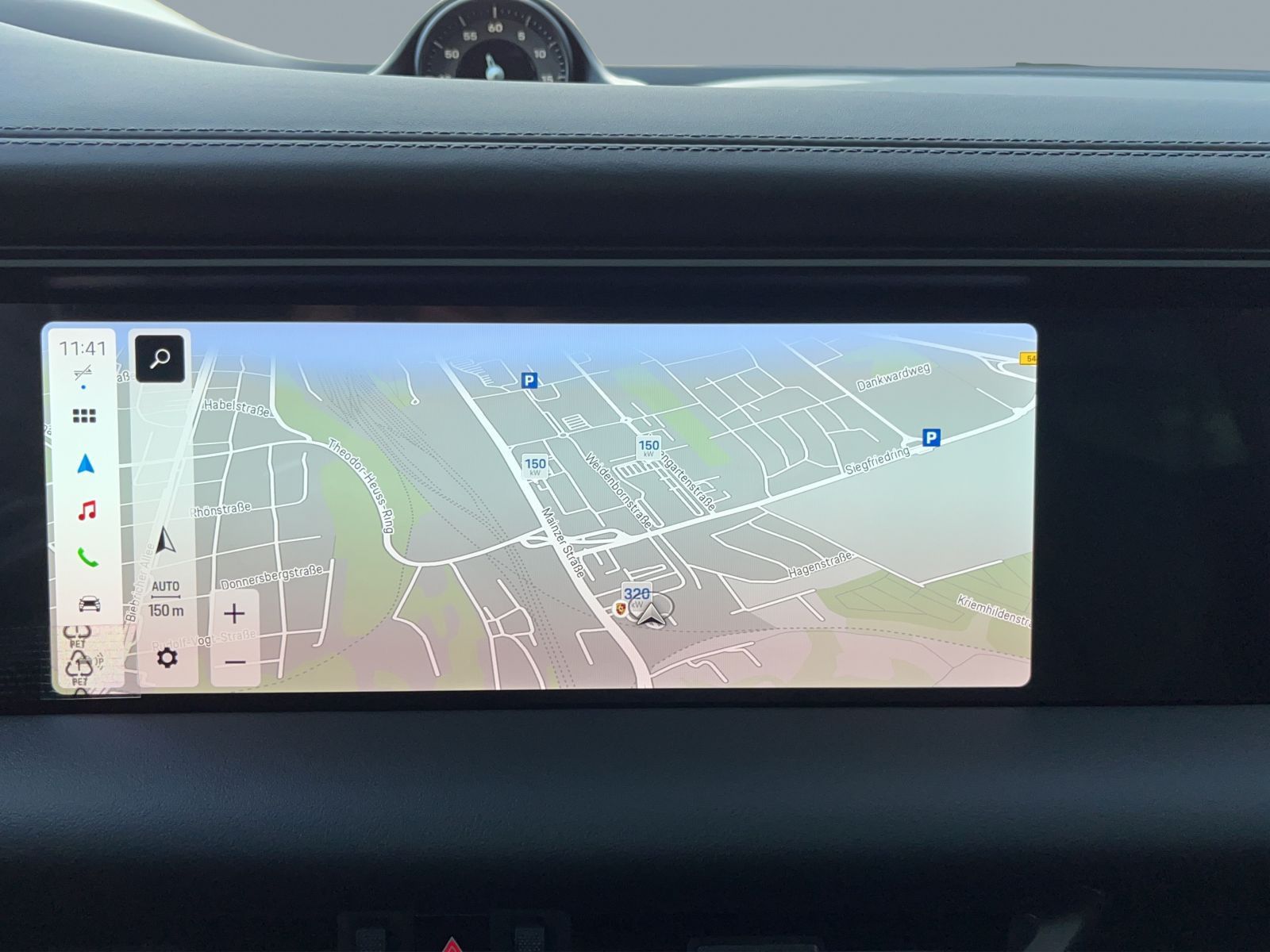 Porsche Macan Turbo - Samsaru's Car Outlet