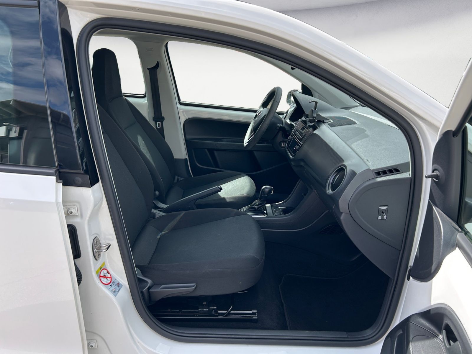 Skoda Citigo CITIGOe iV Ambition - Samsaru's Car Outlet