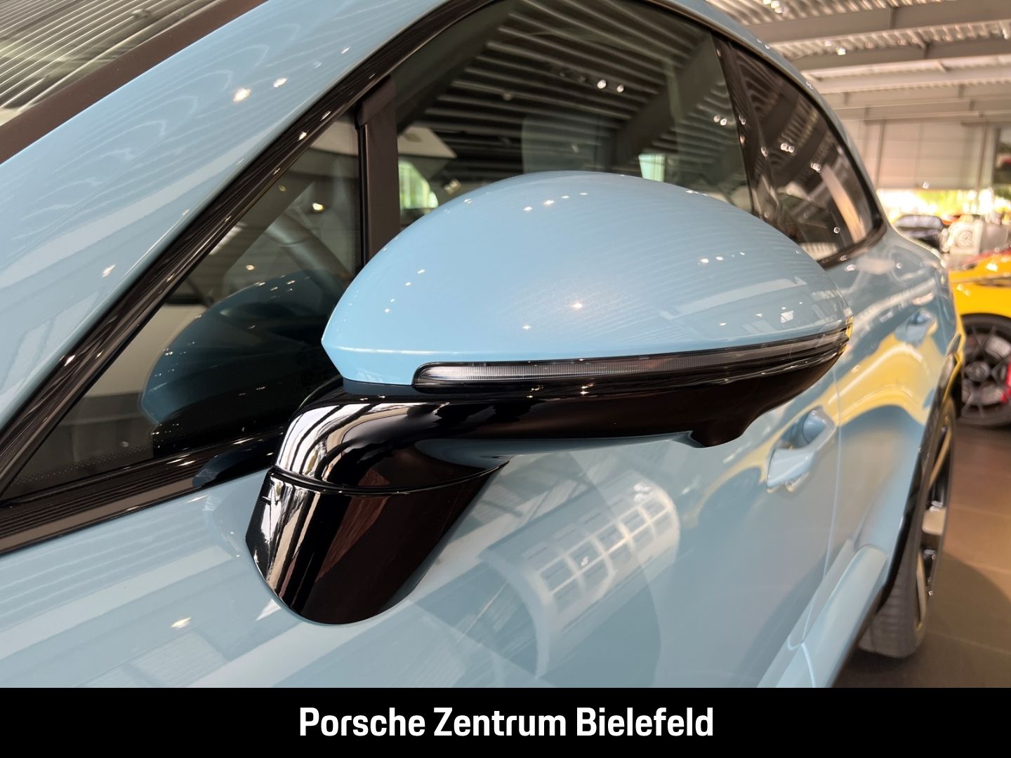 Porsche Macan Turbo HA-Lenkung Head-Up Sitzbelüftung