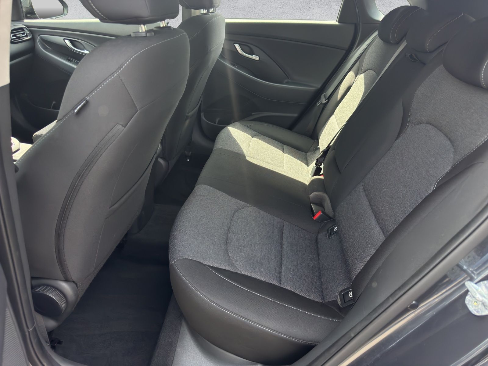 Hyundai i30 1.0 T-GDI DCT Trend - Samsaru's Car Outlet