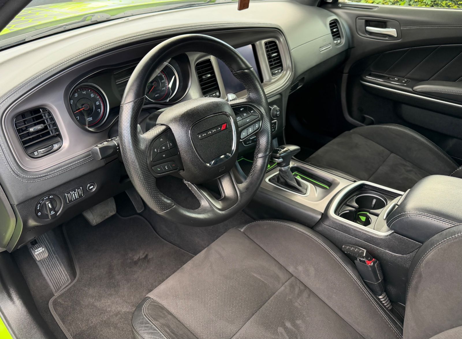 Dodge Charger GT AWD Daytona Line Voll Ausstat WIE NEU