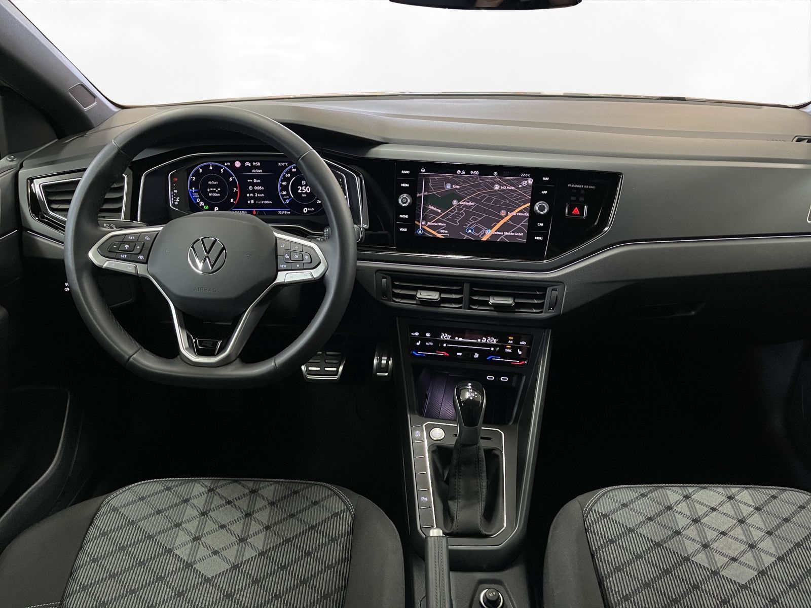 Volkswagen Taigo 1.0 TSI R-Line - Samsaru's Car Outlet
