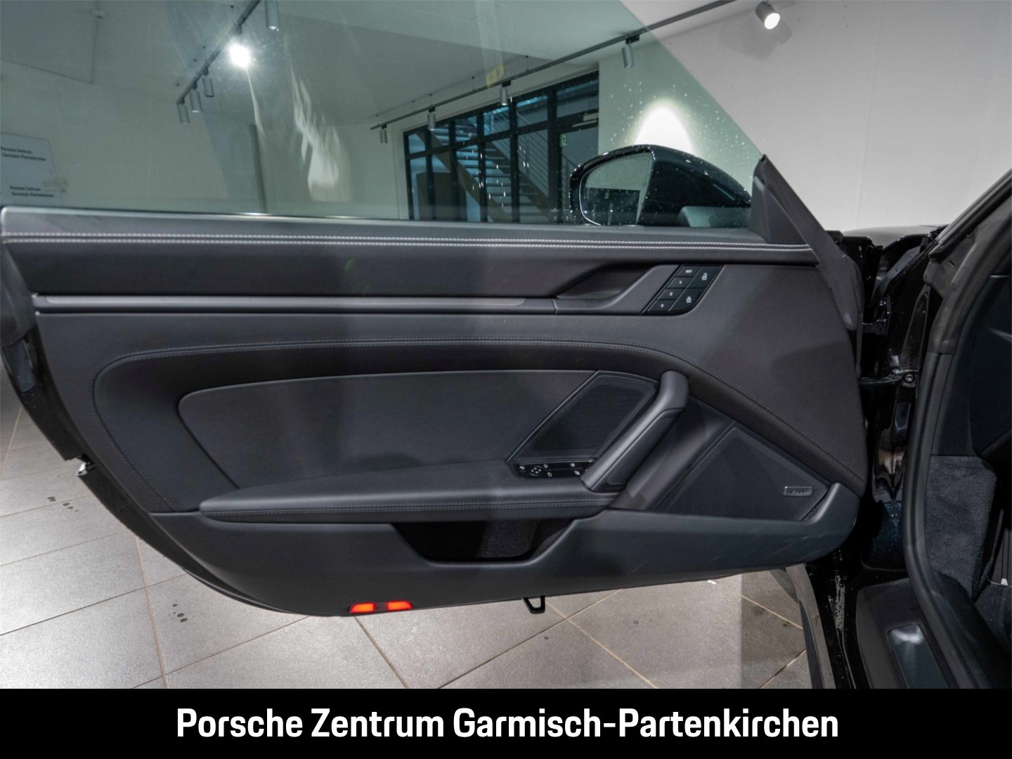 Porsche 992 911 Targa 4 GTS Matrix LED LenkradHZG Temp