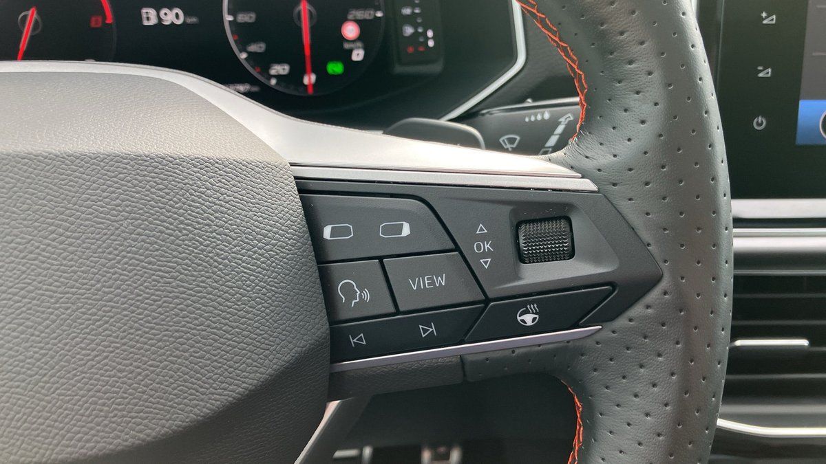 Seat Tarraco FR 4Drive 245 PS DSG 7SITZ+AHK+PANORAMA