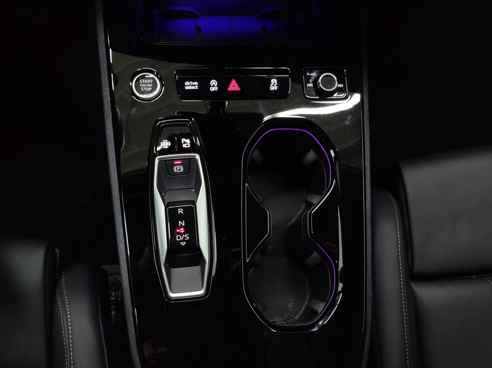 Audi A5 Avant TFSI Q S LINE EDITION 1 LM19 BF-DISPLAY