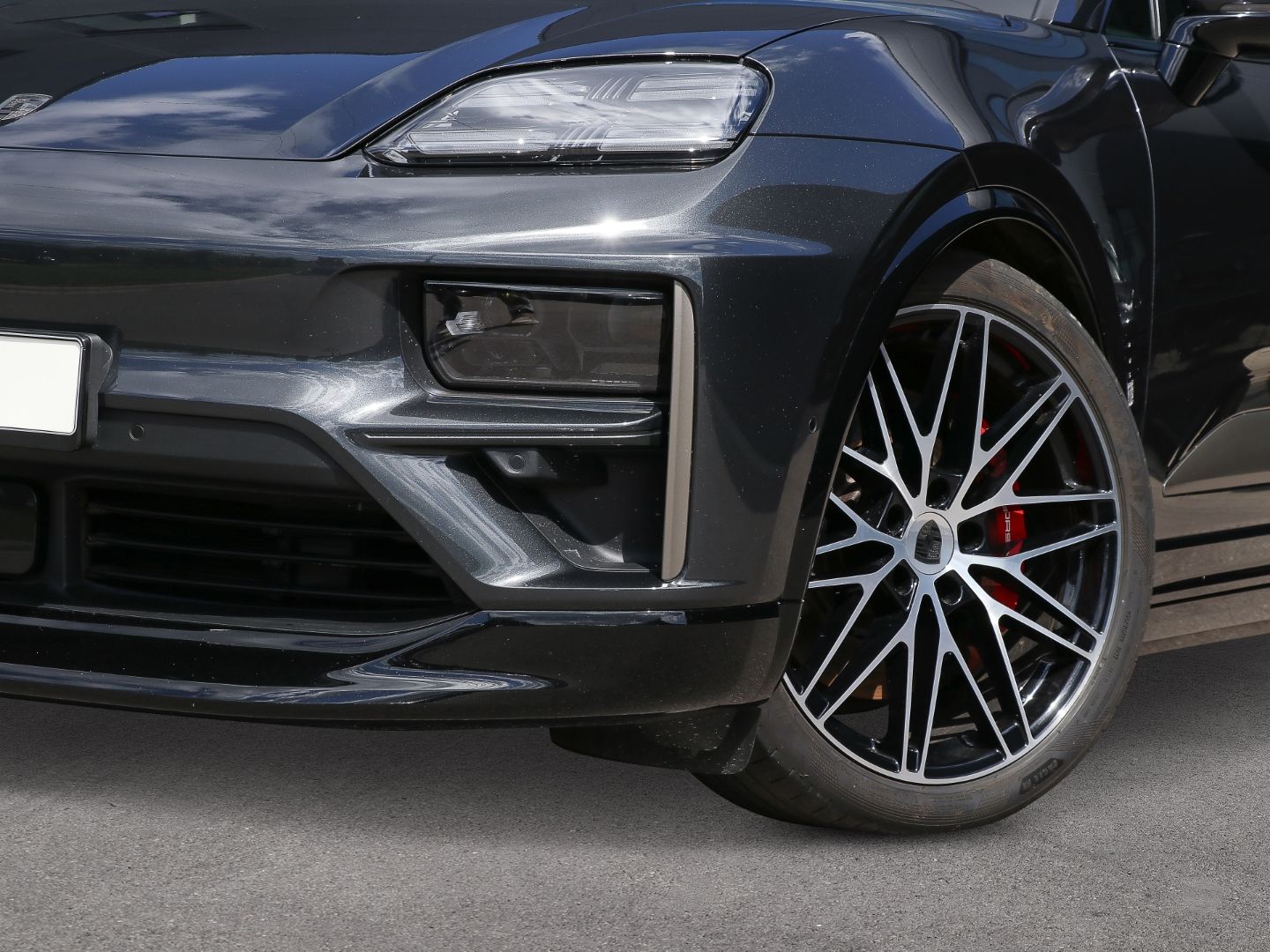 Porsche Macan Turbo Burmester InnoDrive HA-Lenkung