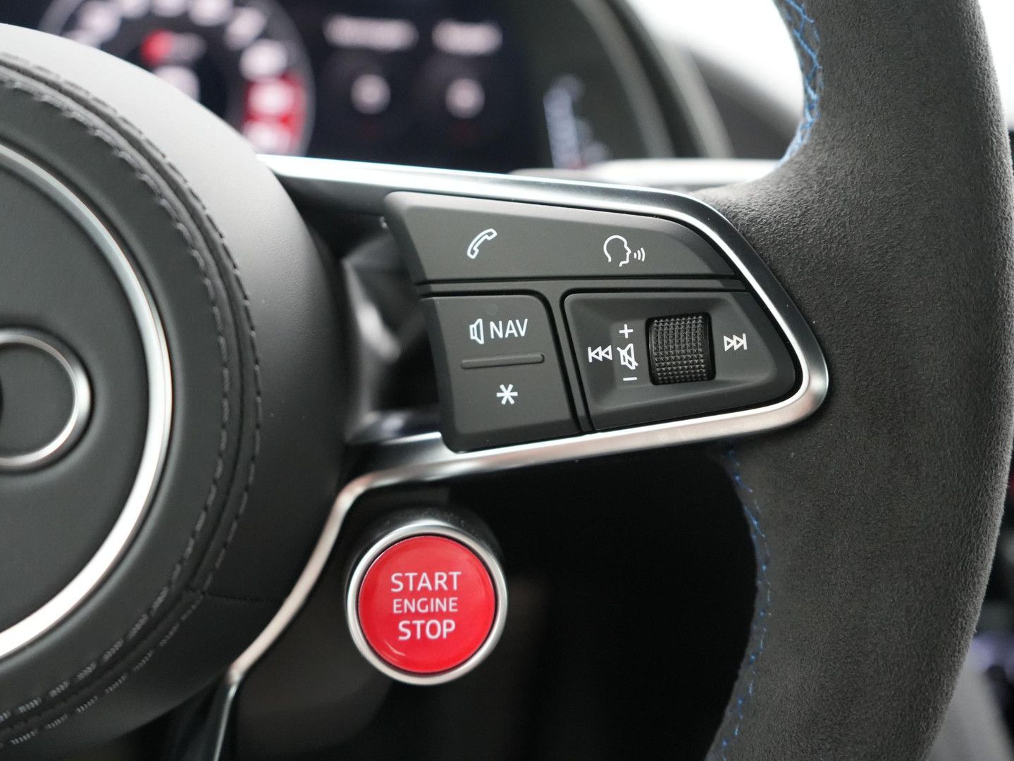 Audi R8 5.2 performance RWD - Samsaru's Car Outlet