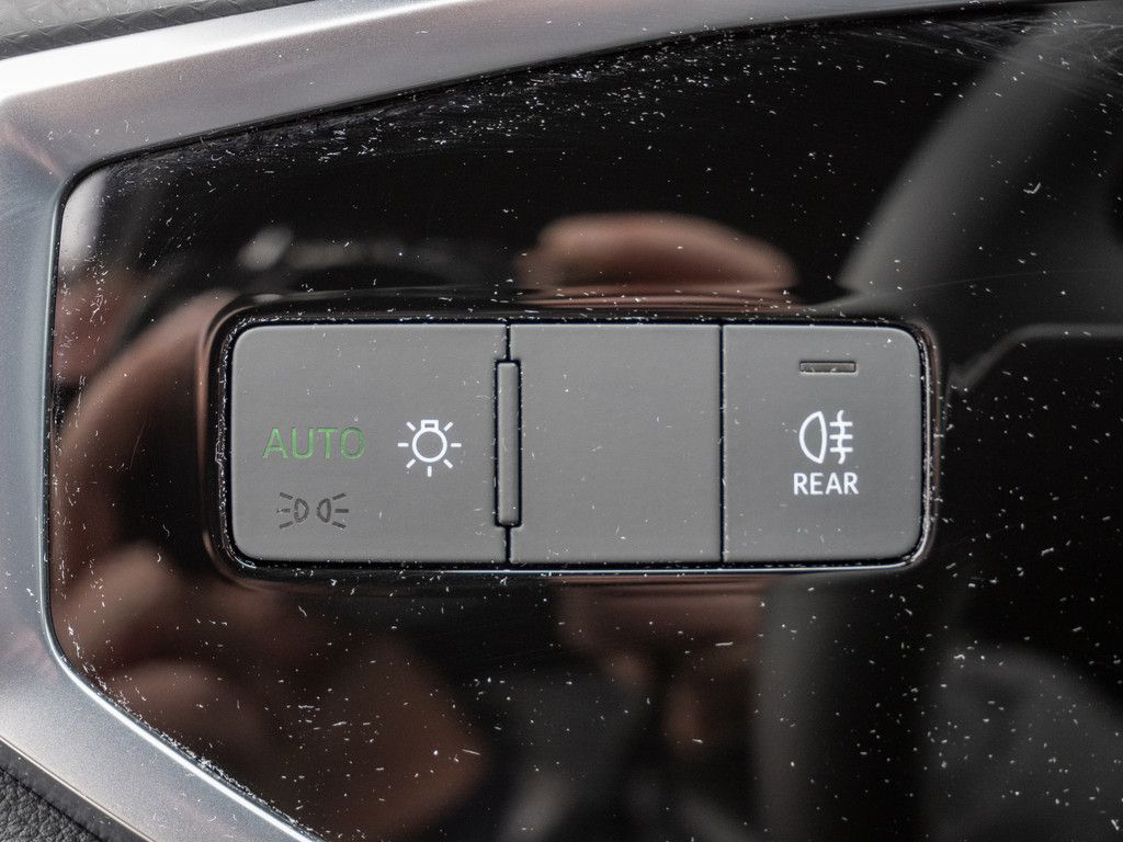 Audi Q3 40 TFSI quattro advanced - Samsaru's Car Outlet