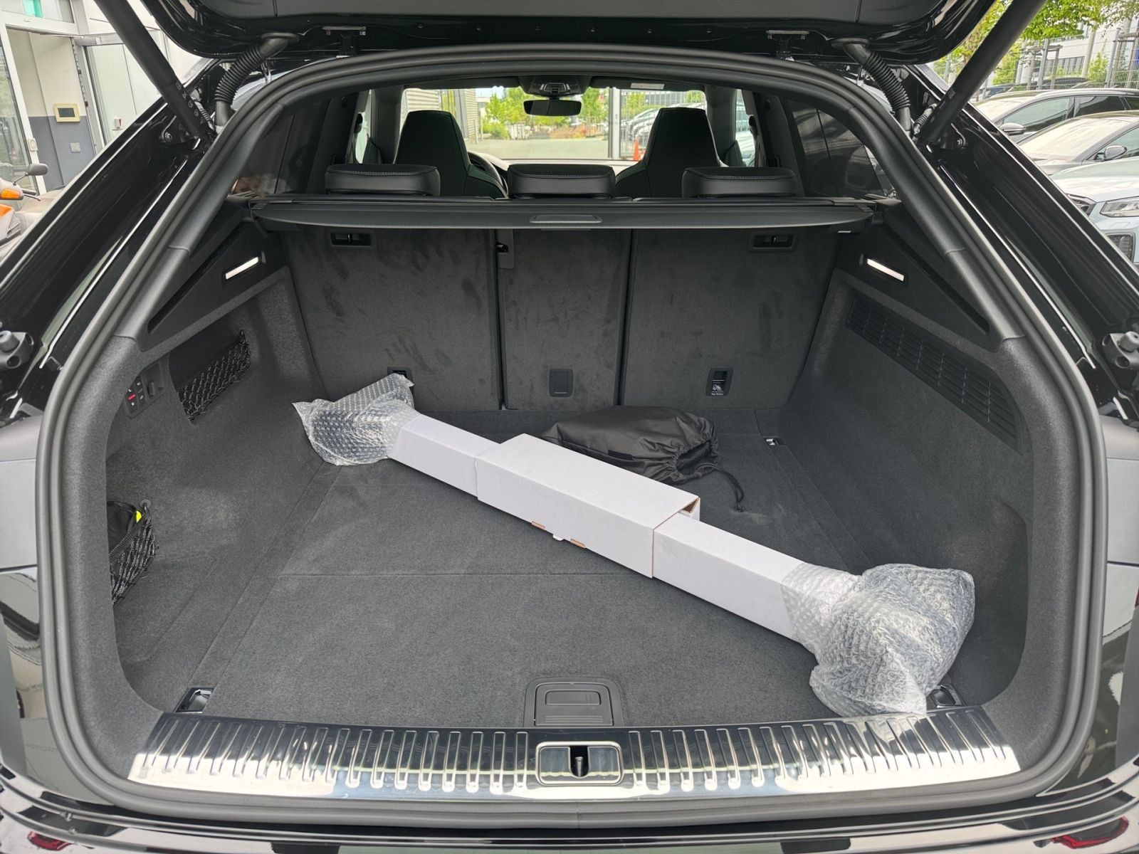 Audi Q8 SUV 50 TDI quattro - Samsaru's Car Outlet