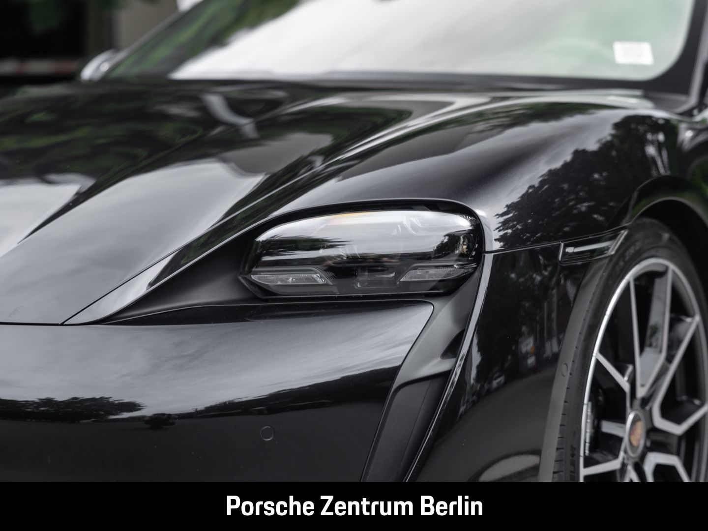 Porsche Taycan Turbo S Sport Turismo BOSE LED-Matrix