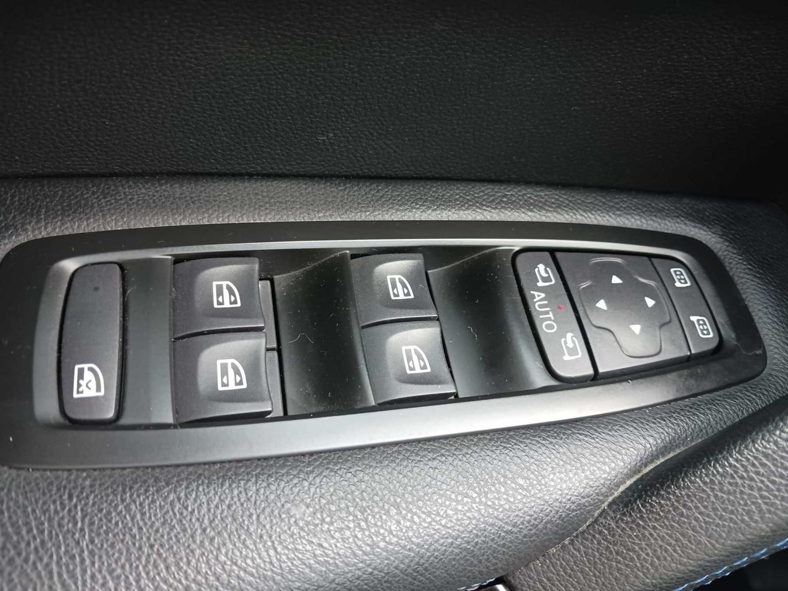 Renault Kadjar LIMITED - Samsaru's Car Outlet