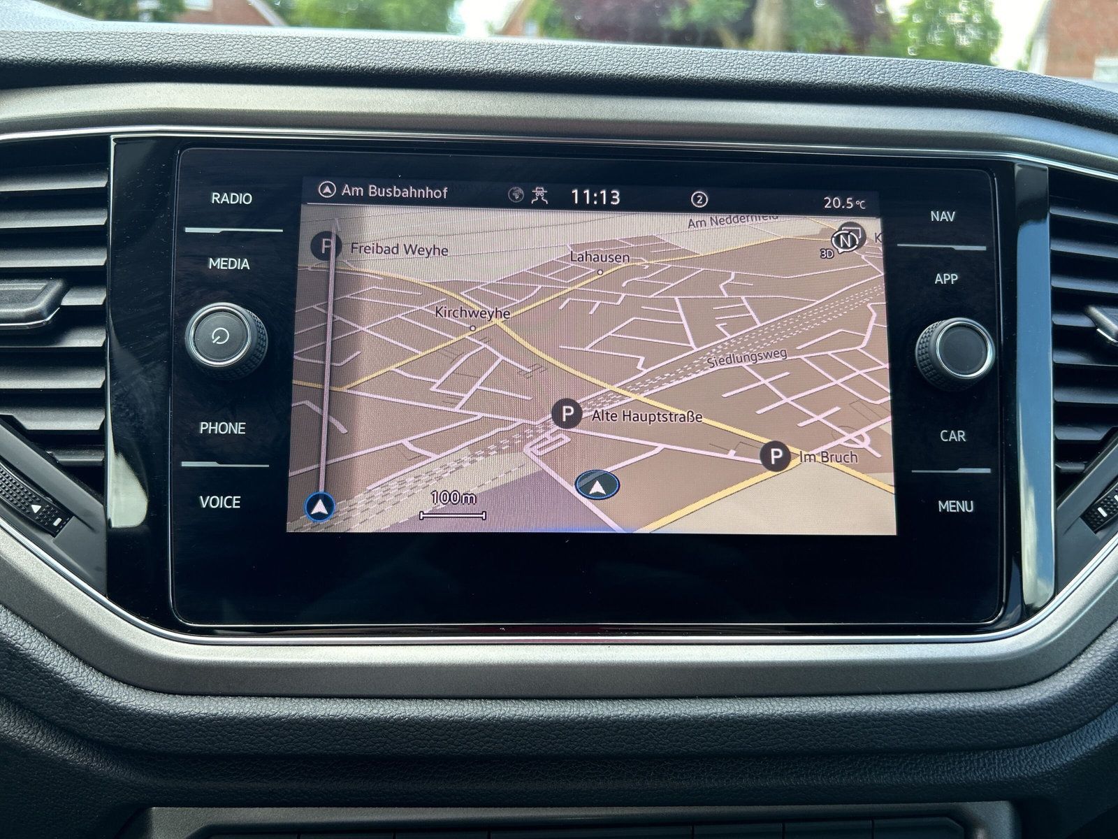 Volkswagen T-Roc 2.0 TDI Style - Samsaru's Car Outlet