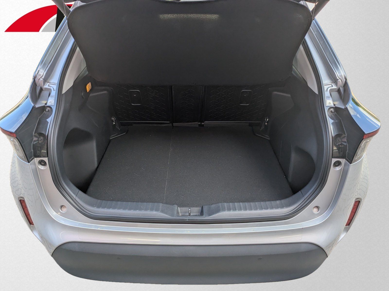 Toyota Yaris Cross 1,5 Hyb. Elegance *PANO 360° HUD*
