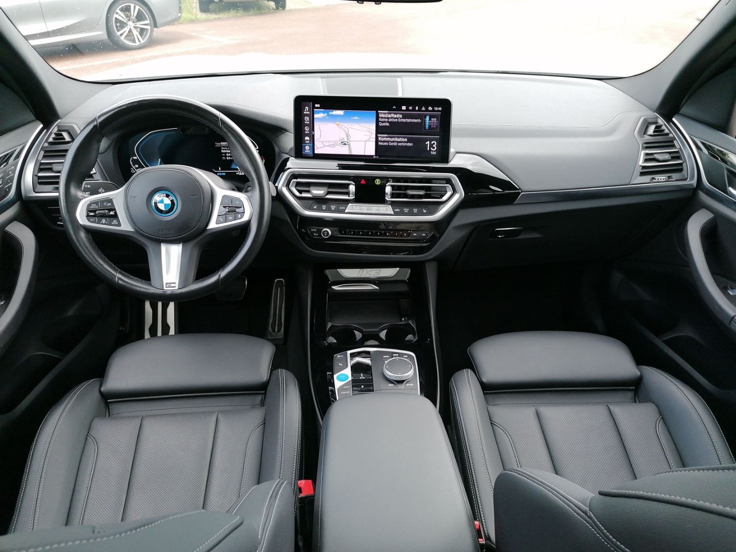 BMW iX3 Inspiring M SPORT AHK Alarm SHZ Park Assiste