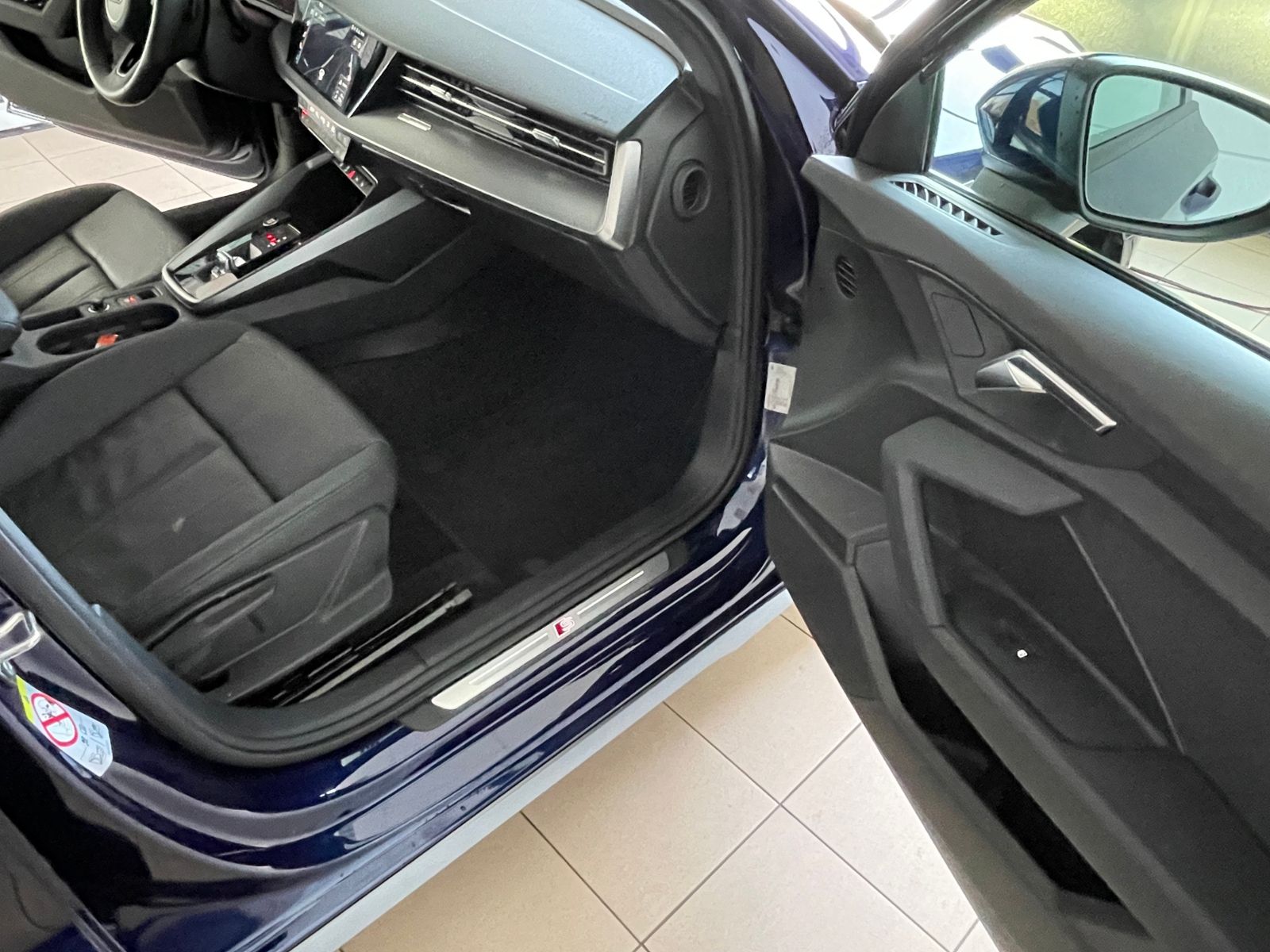 Audi A3 Sportback 35 TDI s tronic S line*LEDER*NAVI*D