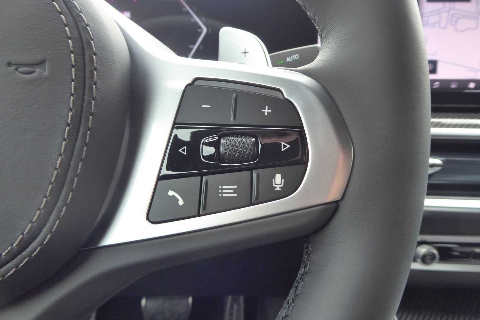 BMW X6 xDrive40d M Sport AHK HuD SH PANO 360°