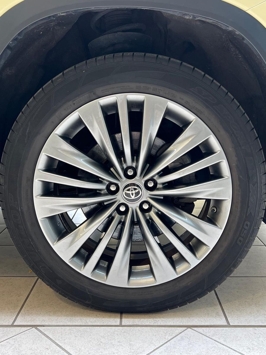 Toyota Highlander Executive Taxi