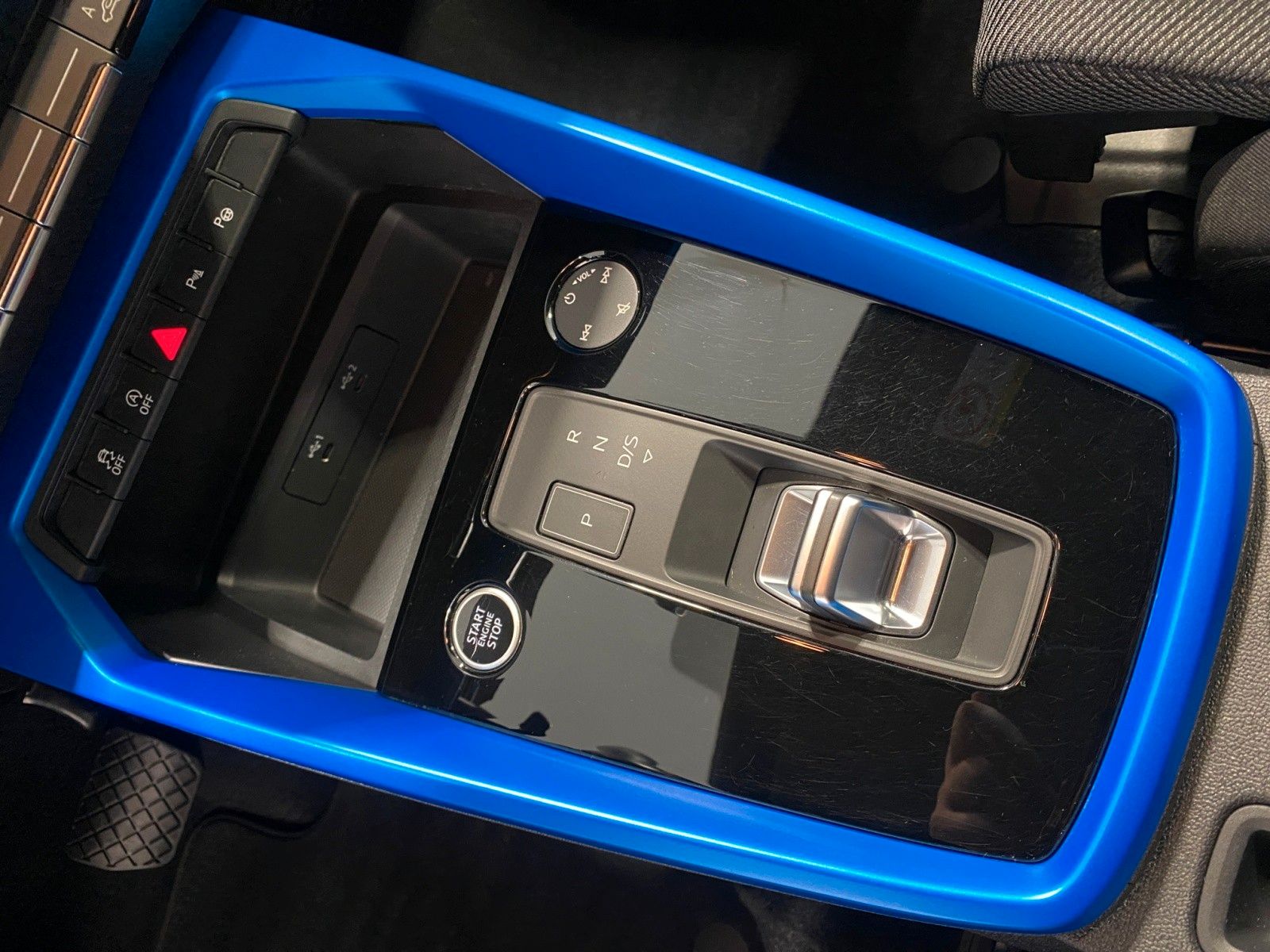 Audi A3 Limousine 35 TFSI S line S-Tron LED AHK Kamer