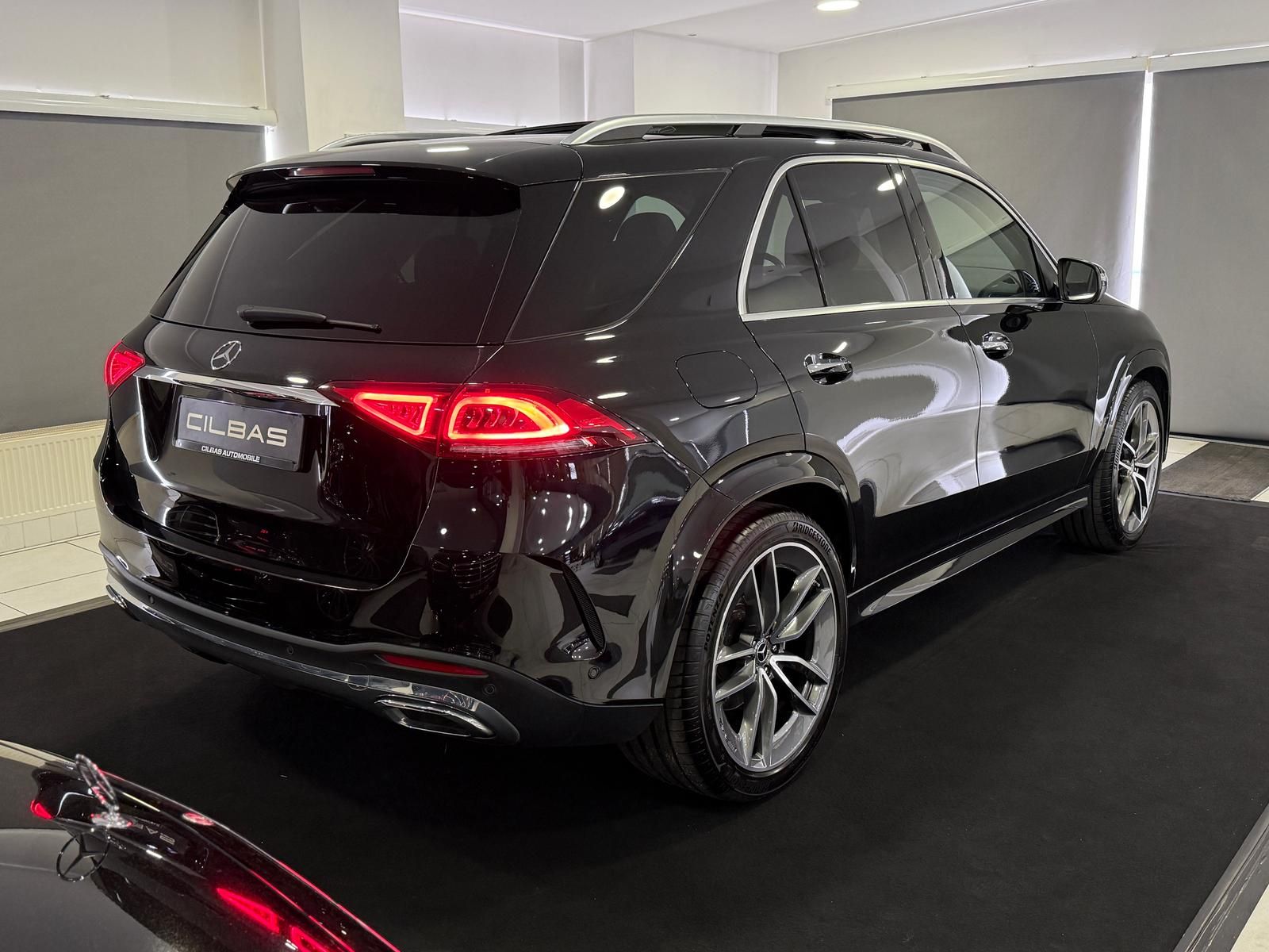 Mercedes-Benz GLE 400 d 4M AMG*PANO*HUD*AIRMATIK*AHK*22 ZOLL*