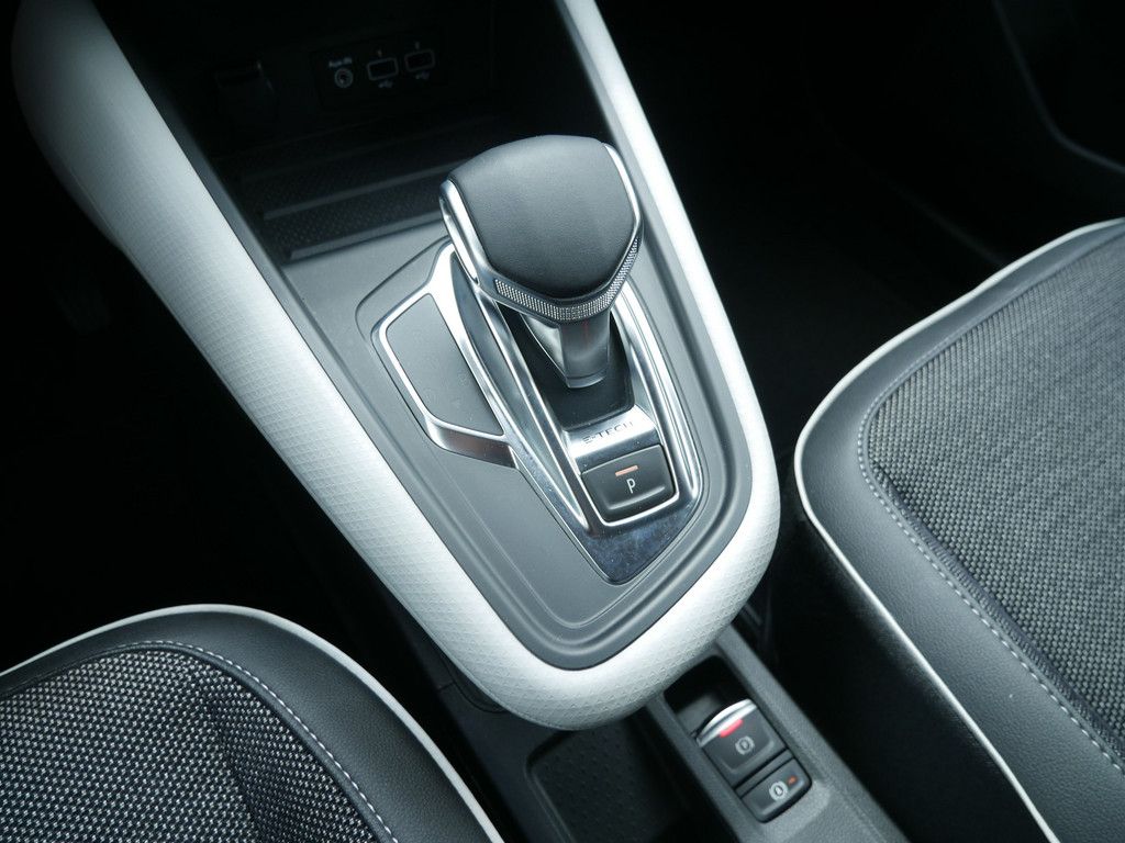 Renault Captur Edition One E-Tech Plug-In - Samsaru's Car Outlet