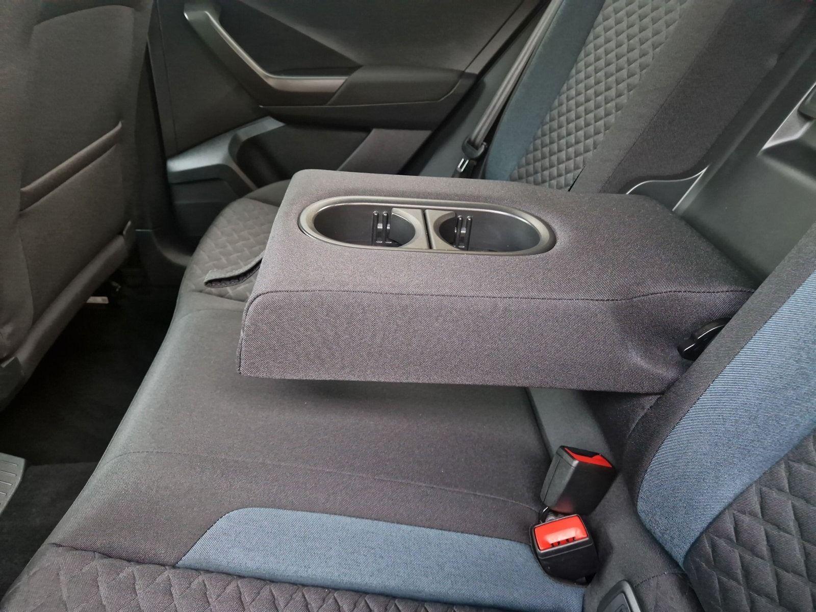 Volkswagen T-Roc IQ.DRIVE - Samsaru's Car Outlet