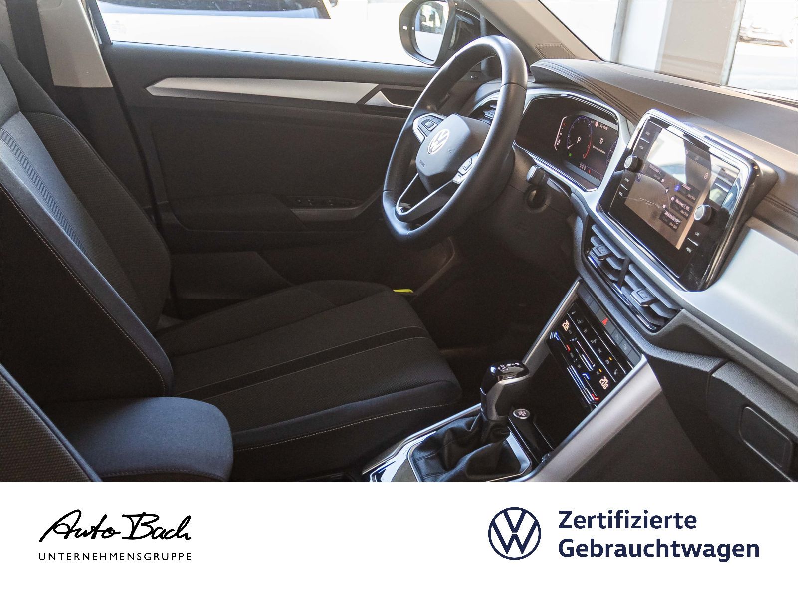 Volkswagen T-Roc 1.5 TSI Life DSG - Samsaru's Car Outlet