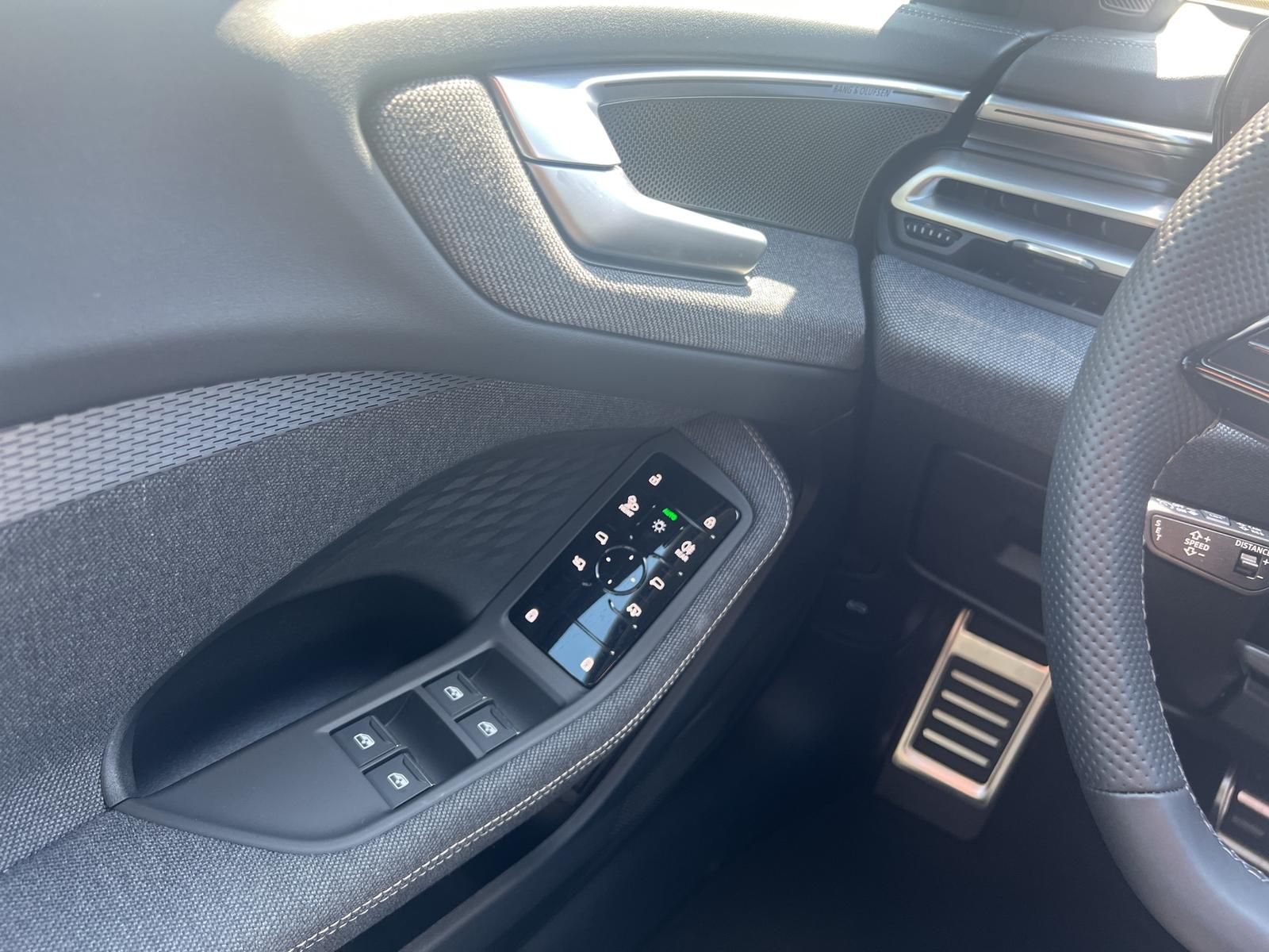 Audi A5 Av.TFSI Quattro AHK HUD B&O S-line LED-S. 299