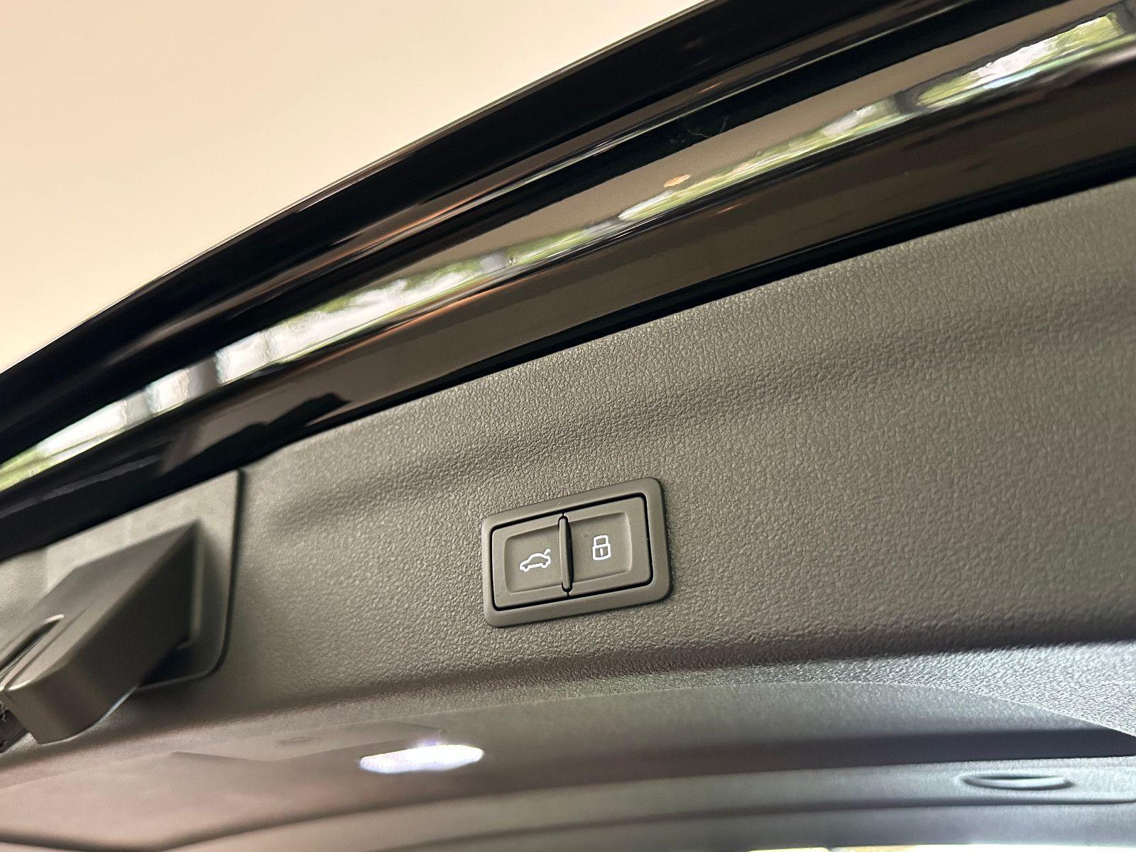 Audi A6 Avant 40 TDI quattro S tronic S line - Samsaru's Car Outlet