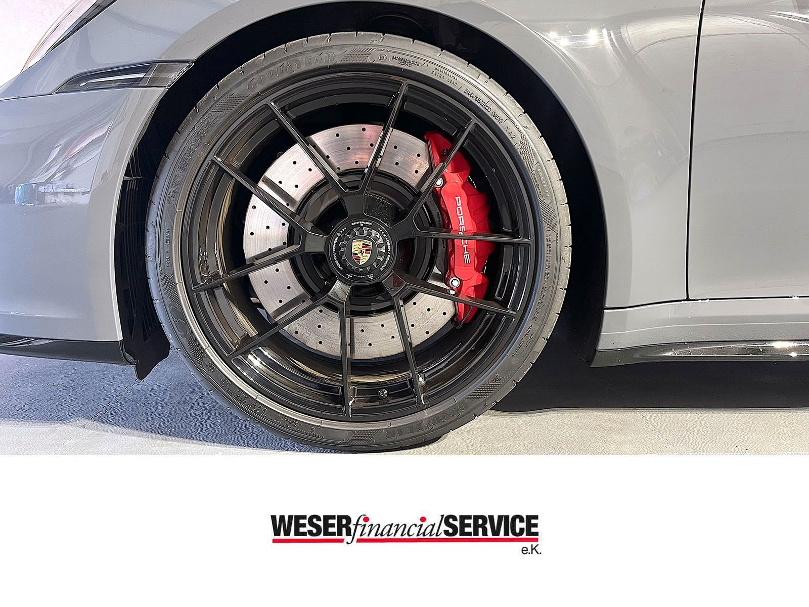 Porsche 992.2 GTS - Samsaru's Car Outlet