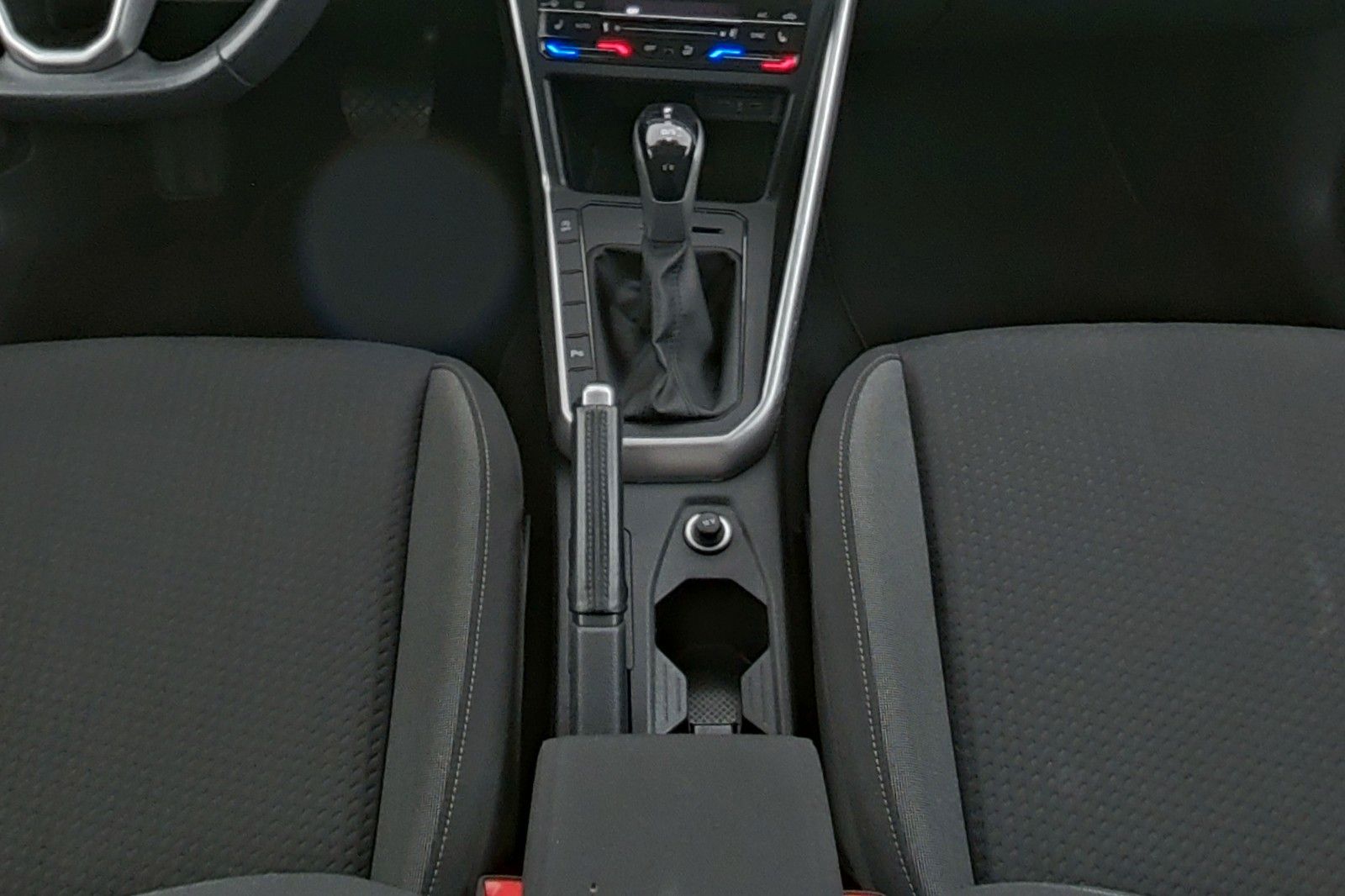 Volkswagen Taigo 1.0 TSI Life - Samsaru's Car Outlet