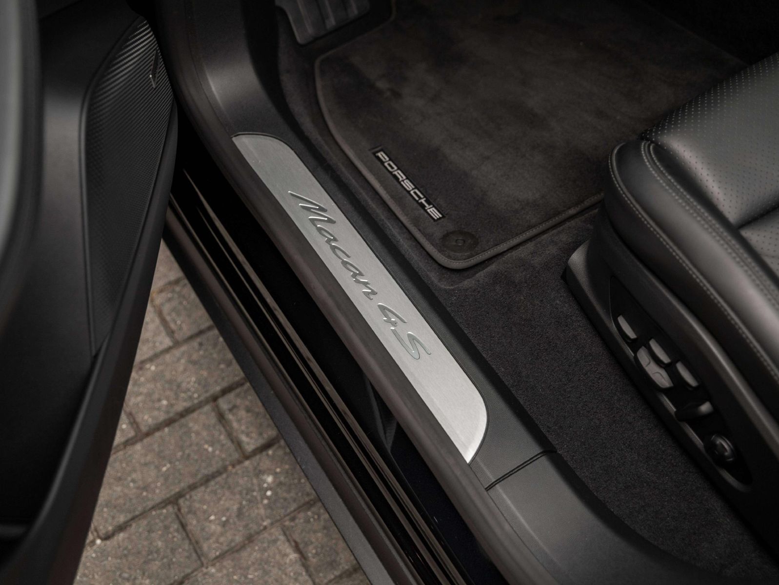 Porsche Macan 4S 100KW/22 RS/AIR/MATRIX/TREKH/CHRONO/PAN
