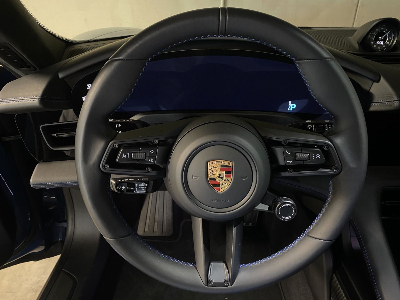 Porsche Taycan Turbo S Cross Turismo | PDCC | InnoDrive