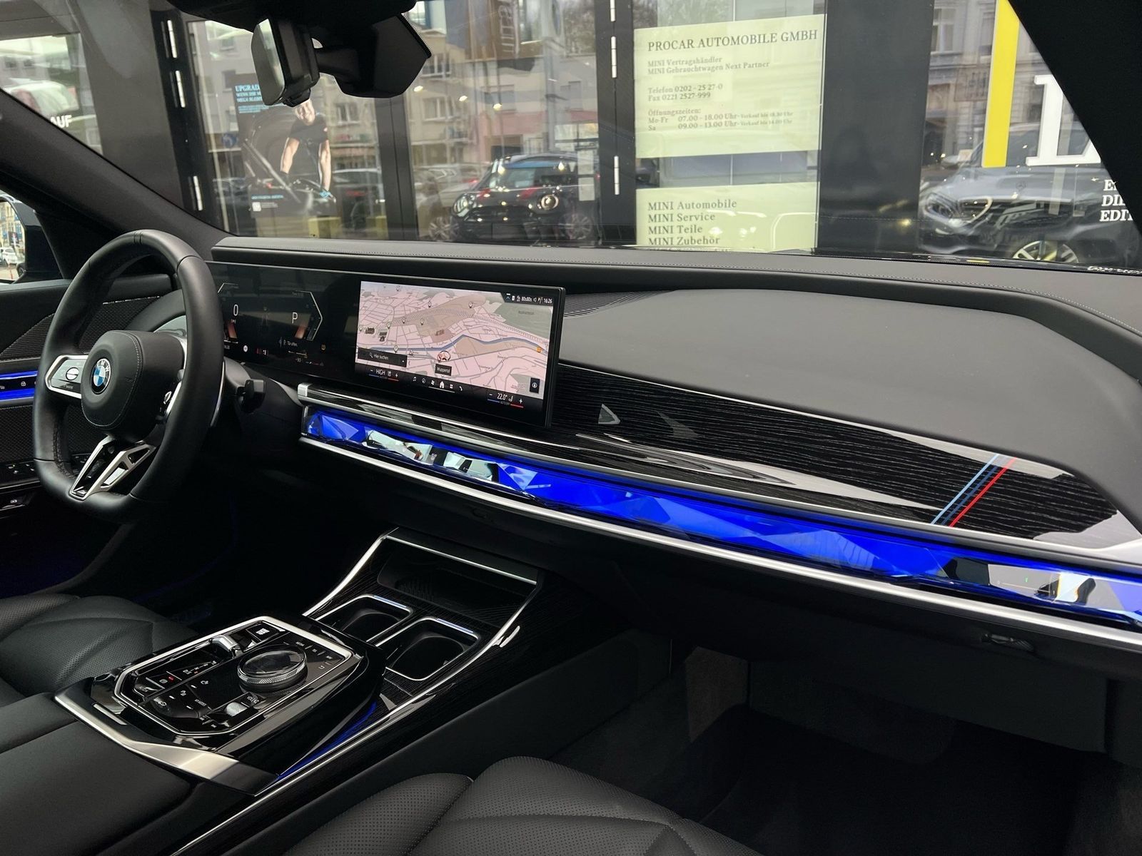 BMW 740d xDrive M Sport SkyPano DA/PA Prof Standhz.